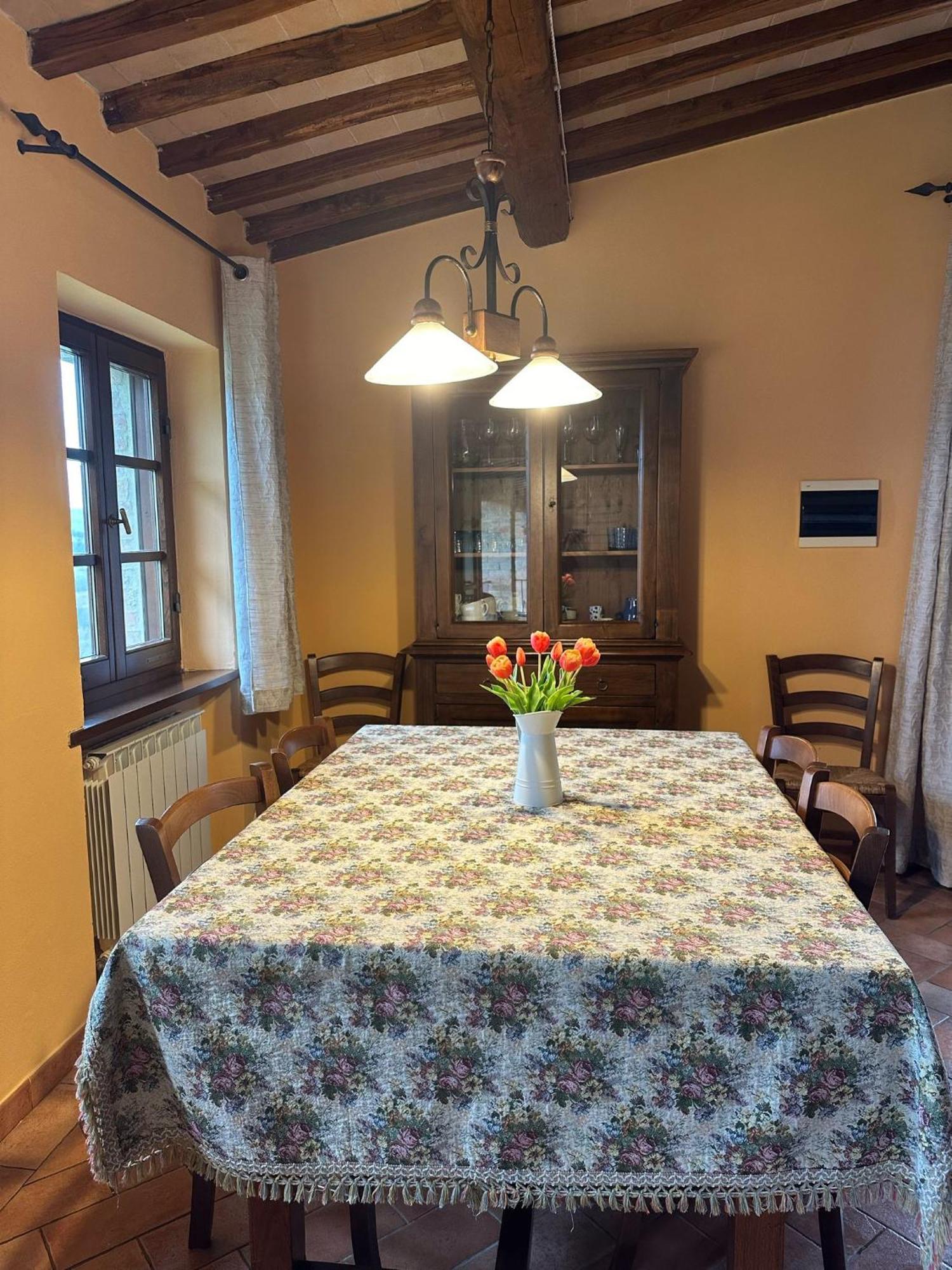 Agriturismo S. Eurosia Montalcino Værelse billede