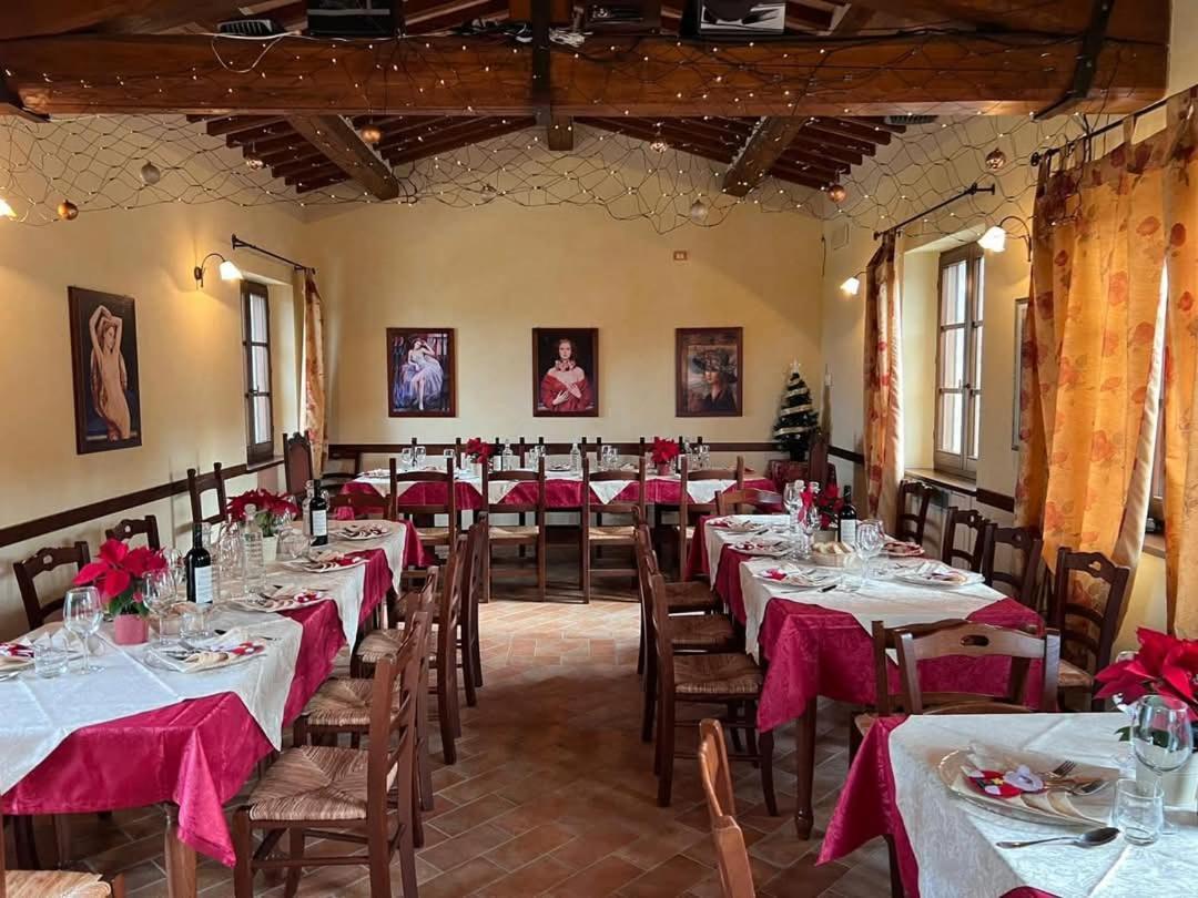 Agriturismo S. Eurosia Montalcino Eksteriør billede